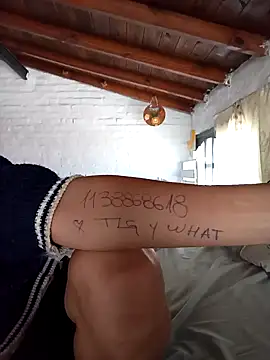 Viudanegraa online show from November 5, 2025, 12:05 pm