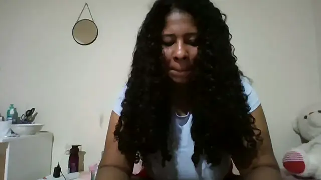 Ivon-09 online show from April 17, 2026, 1:14 pm