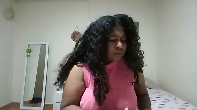 Snapshot of Ivon-09 chatting on May 17, 2026, 11:50 am Ivon-09 online show from May 17, 2026, 11:50 am