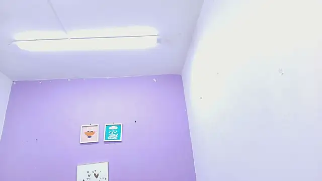 Snapshot of veronica_sinner_ chatting on March 15, 2025, 12:02 pm veronica sinner  online show from March 15, 2025, 12:02 pm