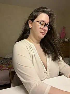 hungry1bunny online show from March 17, 2026, 5:16 pm