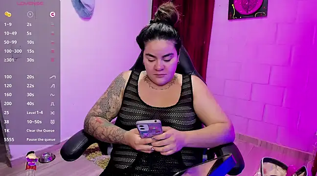 Sharon hils online show from December 17, 2024, 11:49 am