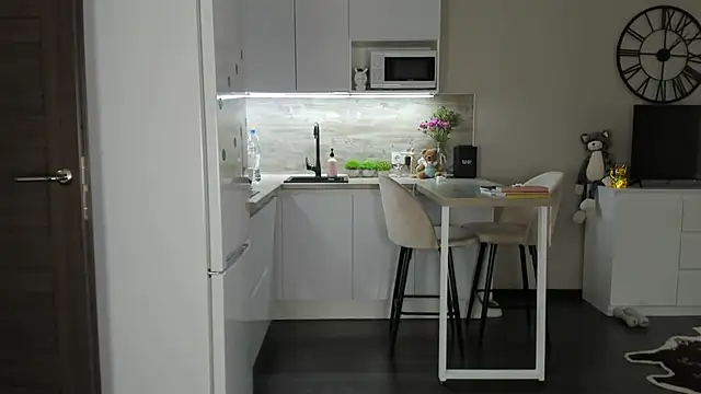 nilliluv online show from February 27, 2026, 7:52 am