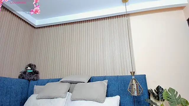 kathecute   online show from April 2, 2026, 1:36 am