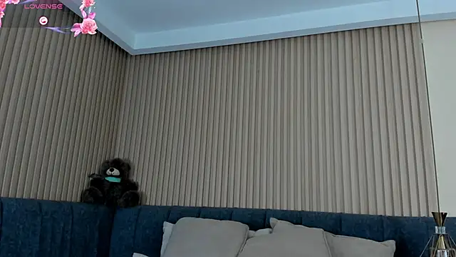 kathecute   online show from April 11, 2026, 1:43 am