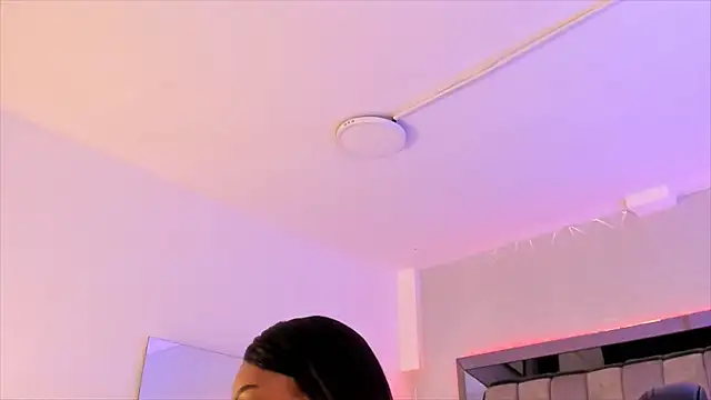 ChaynnaCooper online show from January 30, 2025, 11:44 am