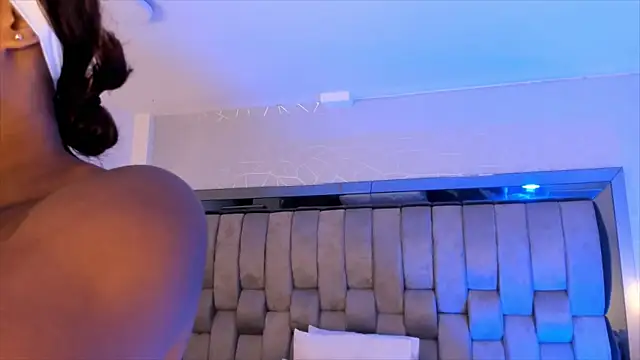 ChaynnaCooper online show from March 15, 2025, 12:34 pm