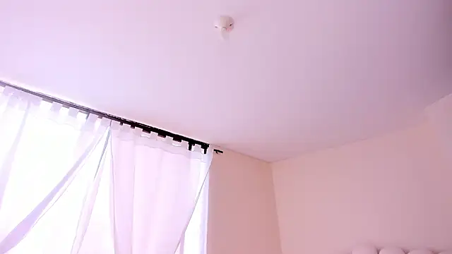 evely coelloo online show from September 8, 2025, 7:46 pm