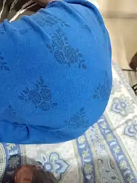 Snapshot of Raat_ki_rani_ chatting on December 1, 2024, 8:20 pm Raat ki rani  online show from December 1, 2024, 8:20 pm