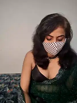 Snapshot of Raat_ki_rani_ chatting on February 2, 2025, 9:02 pm Raat ki rani  online show from February 2, 2025, 9:02 pm