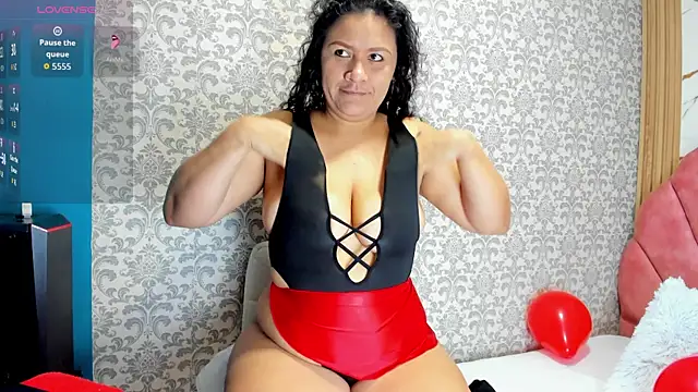 Snapshot of valeria_rivera1 chatting on February 14, 2026, 2:47 pm valeria rivera1 online show from February 14, 2026, 2:47 pm