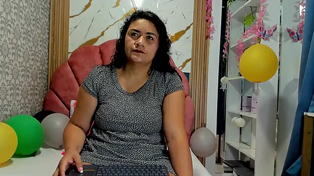 Snapshot of valeria_rivera1 chatting on March 19, 2026, 2:10 pm valeria rivera1 online show from March 19, 2026, 2:10 pm