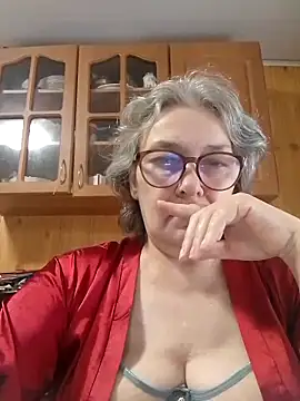 Snapshot of IrinaSweet54 chatting on June 14, 2026, 8:27 am IrinaSweet54 online show from June 14, 2026, 8:27 am