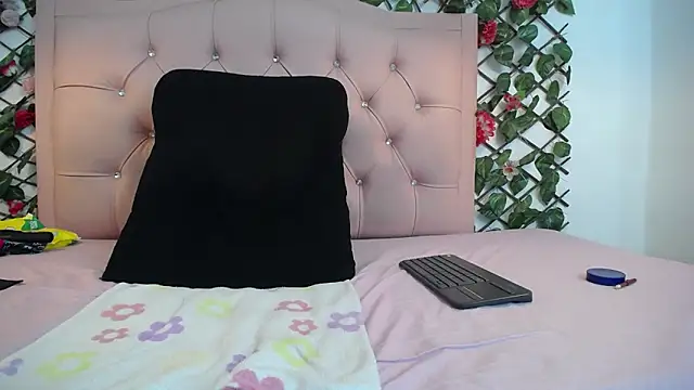 Snapshot of ElizabethSweet_ chatting on March 25, 2026, 7:31 pm ElizabethSweet online show from March 25, 2026, 7:31 pm