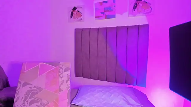 sarah  bigboobs online show from January 15, 2026, 11:41 pm