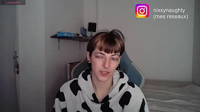 Snapshot of Nixxy_naughty chatting on February 3, 2025, 6:07 pm Nixxy naughty online show from February 3, 2025, 6:07 pm