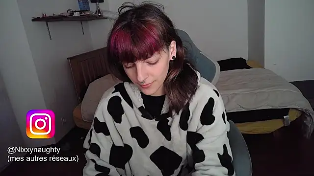 Snapshot of Nixxy_naughty chatting on March 14, 2025, 7:01 pm Nixxy naughty online show from March 14, 2025, 7:01 pm