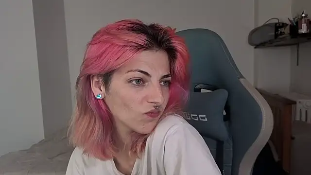 Snapshot of Nixxy_naughty chatting on October 8, 2025, 9:45 pm Nixxy naughty online show from October 8, 2025, 9:45 pm