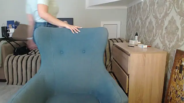 Mallinia online show from April 3, 2026, 10:57 am