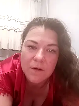 Snapshot of LunikaLunaX chatting on June 21, 2026, 5:26 pm LunikaLunaX online show from June 21, 2026, 5:26 pm