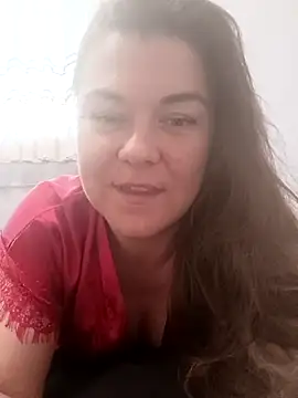 Snapshot of LunikaLunaX chatting on June 24, 2026, 7:51 am LunikaLunaX online show from June 24, 2026, 7:51 am