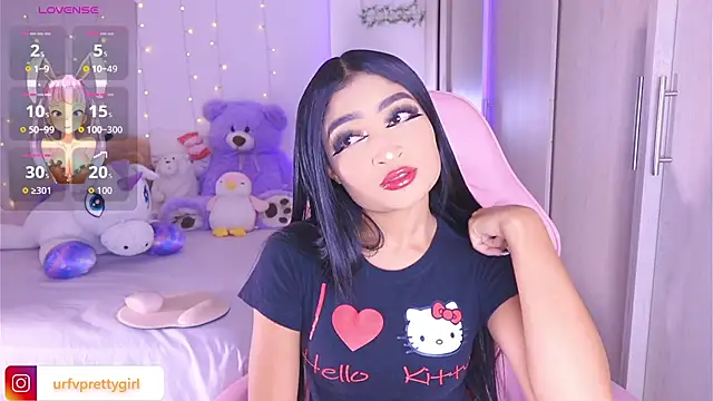 Snapshot of urfavprettygirl chatting on June 15, 2026, 8:38 am urfavprettygirl online show from June 15, 2026, 8:38 am