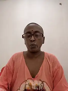 Snapshot of mamakarma1403 chatting on June 14, 2026, 3:36 pm mamakarma1403 online show from June 14, 2026, 3:36 pm