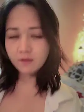 JoyFulLicss online show from February 28, 2025, 6:41 pm