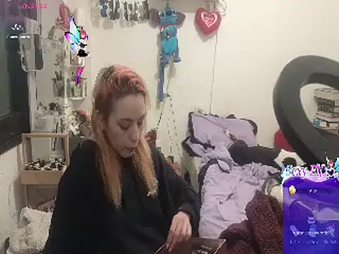 Snapshot of kattleya1407 chatting on March 8, 2025, 12:55 am kattleya1407 online show from March 8, 2025, 12:55 am