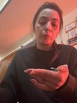 Snapshot of kattleya1407 chatting on February 19, 2026, 2:07 am kattleya1407 online show from February 19, 2026, 2:07 am