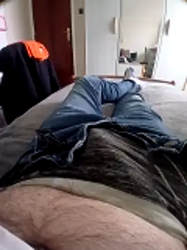 pascalino100 online show from April 18, 2026, 9:57 am