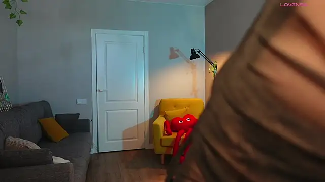 SpiceJessy online show from April 9, 2026, 7:25 am