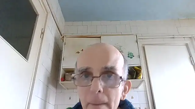 mariusica1xh online show from February 11, 2026, 11:48 am