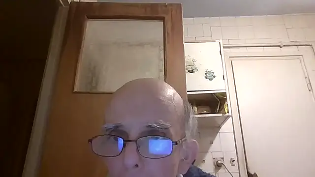 mariusica1xh online show from March 21, 2026, 4:54 pm