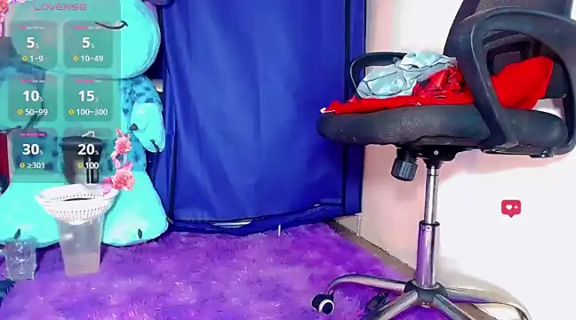 Snapshot of nicol_gill_ chatting on January 28, 2025, 11:38 am nicol gill online show from January 28, 2025, 11:38 am