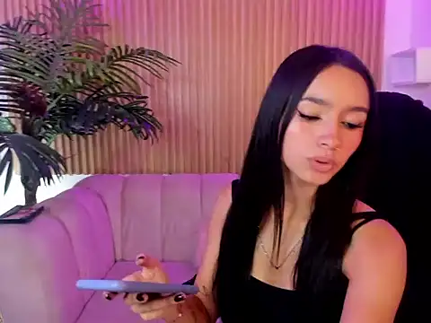 Snapshot of sophie_ws chatting on December 2, 2025, 11:11 pm sophie ws online show from December 2, 2025, 11:11 pm