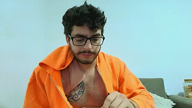 thomas gun online show from March 21, 2026, 3:44 am