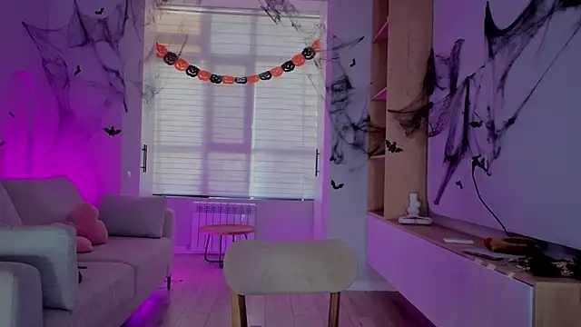 RileyMee online show from October 31, 2025, 3:07 am