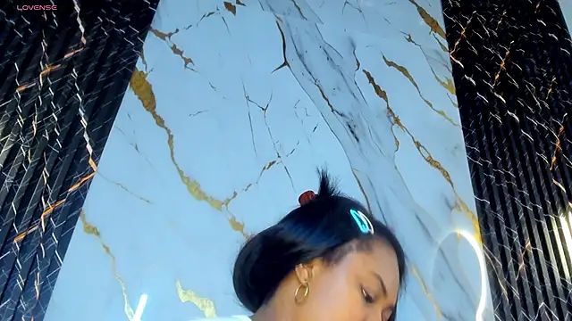 ebony hot1 online show from November 17, 2025, 2:56 pm