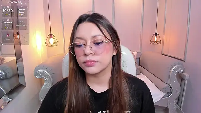Snapshot of Lanna18 chatting on October 1, 2025, 12:00 pm Lanna18 online show from October 1, 2025, 12:00 pm