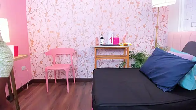 Snapshot of amber-hill chatting on April 11, 2026, 6:12 pm amber-hill online show from April 11, 2026, 6:12 pm