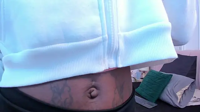 Snapshot of amber-hill chatting on April 14, 2026, 11:38 am amber-hill online show from April 14, 2026, 11:38 am