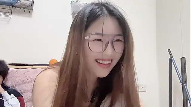 Snapshot of Sweet-Angel999 chatting on February 24, 2026, 3:21 pm Sweet-Angel999 online show from February 24, 2026, 3:21 pm