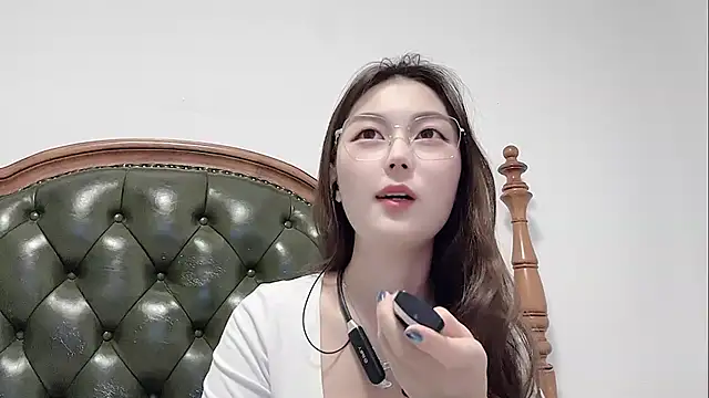 Sweet-Angel999 online show from April 9, 2026, 3:06 pm