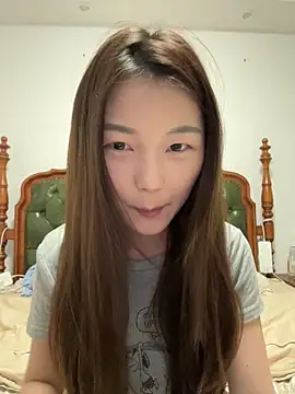 Snapshot of Sweet-Angel999 chatting on April 25, 2026, 4:04 pm Sweet-Angel999 online show from April 25, 2026, 4:04 pm