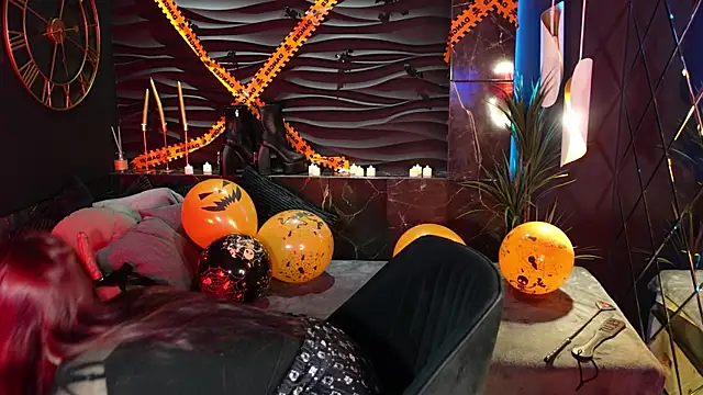 Snapshot of Lily_Moonlight chatting on October 29, 2025, 6:59 am Lily Moonlight online show from October 29, 2025, 6:59 am