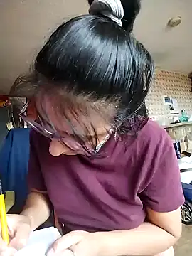 Snapshot of Im_Alma_ chatting on January 27, 2025, 12:58 pm Im Alma online show from January 27, 2025, 12:58 pm