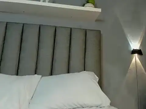 dalila30x online show from February 26, 2025, 5:42 am