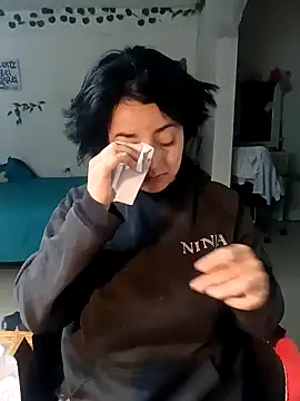 Lin-cute online show from February 12, 2025, 3:40 am