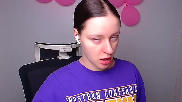 Fantasy July online show from March 5, 2025, 6:44 am